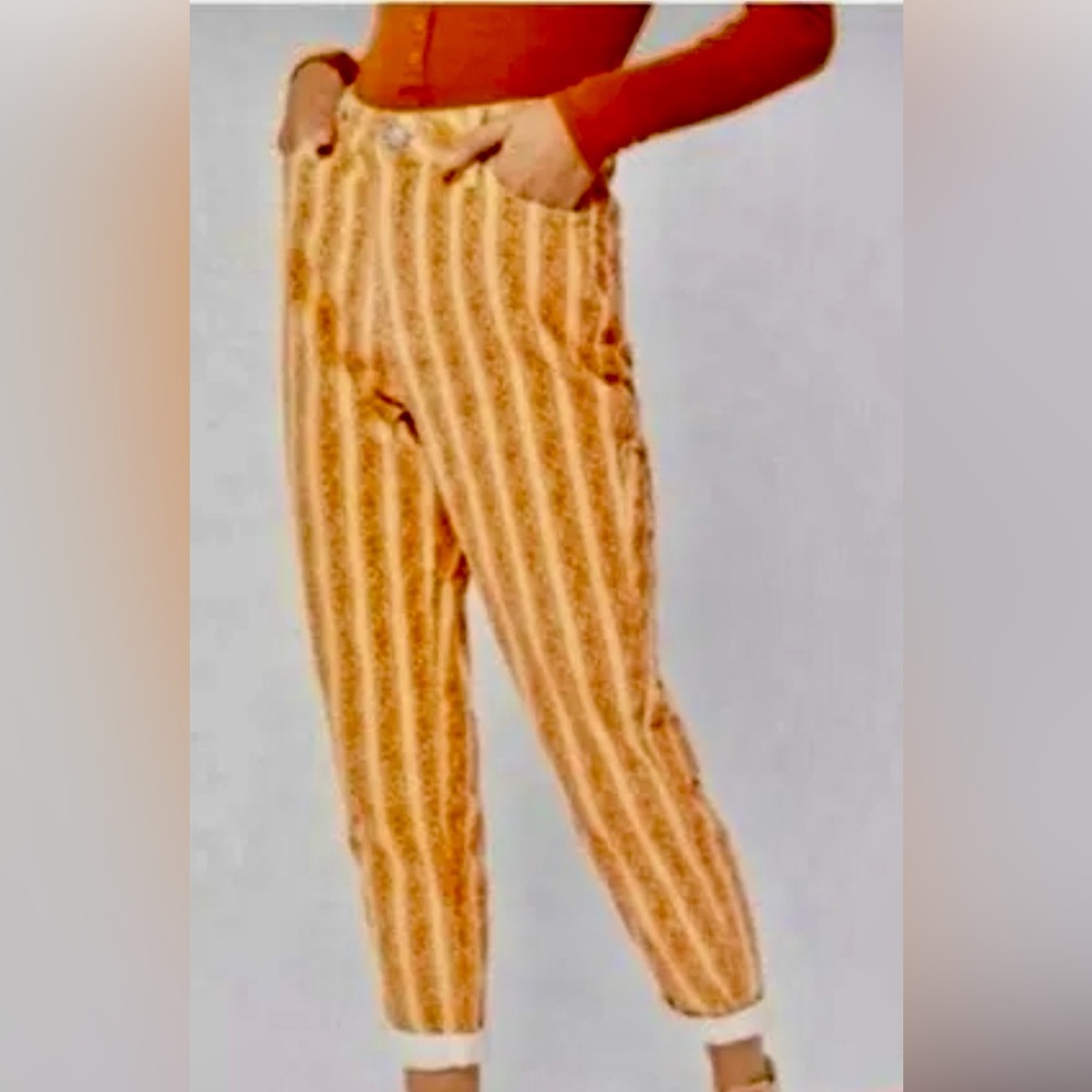 Urban Outfitters BDG High-Rise corduroy Pants. - Picture 2 of 9